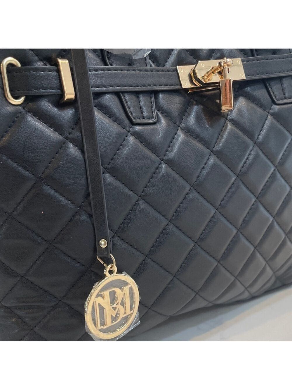 NWT Badgley Mischka Black Quilted purse - Picture 2 of 7